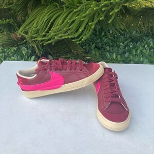 Nike Blazer ‘77 Low Jumbo Shoes Womens Size: 11.5